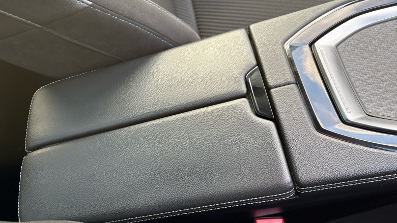 Renault Austral E-Tech FHEV Iconic Esprit Alpine 5dr Auto 4C Hybrid Estate